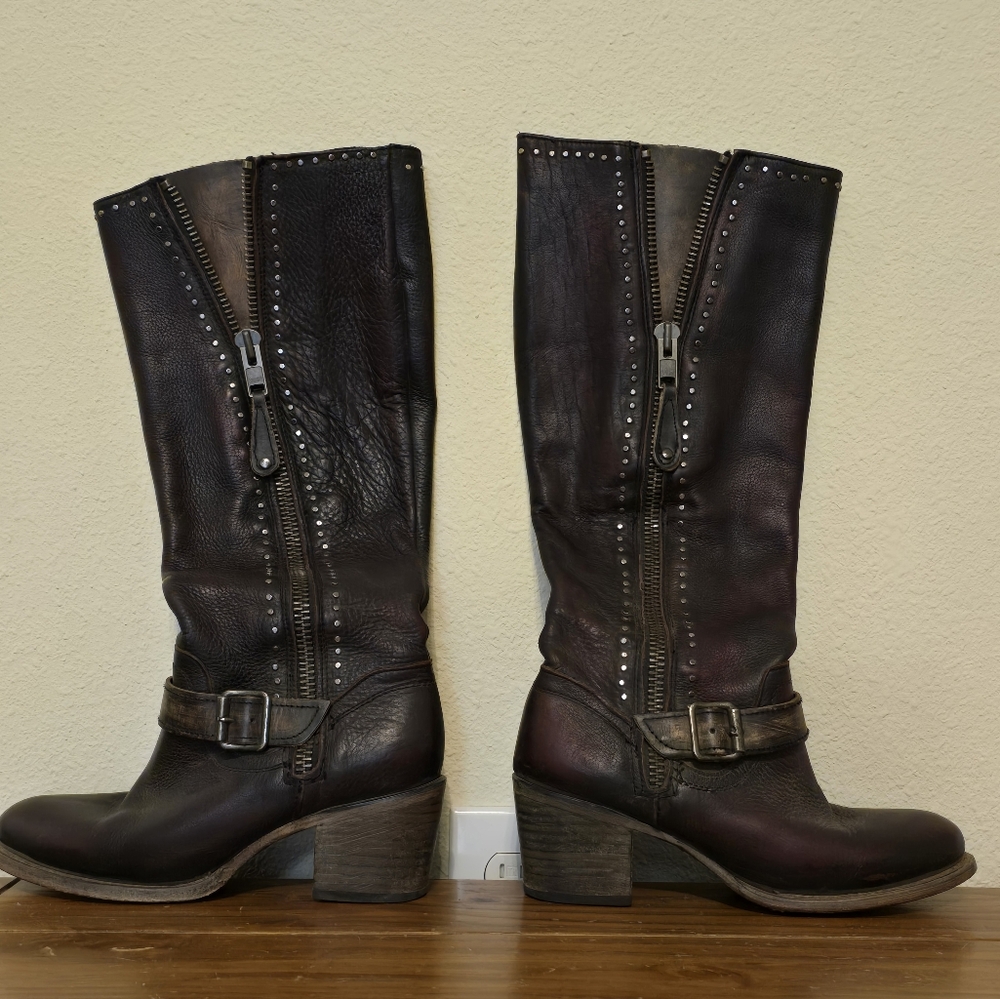 Freebird Boots Size 9